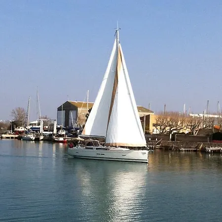 Chez Caro آجد